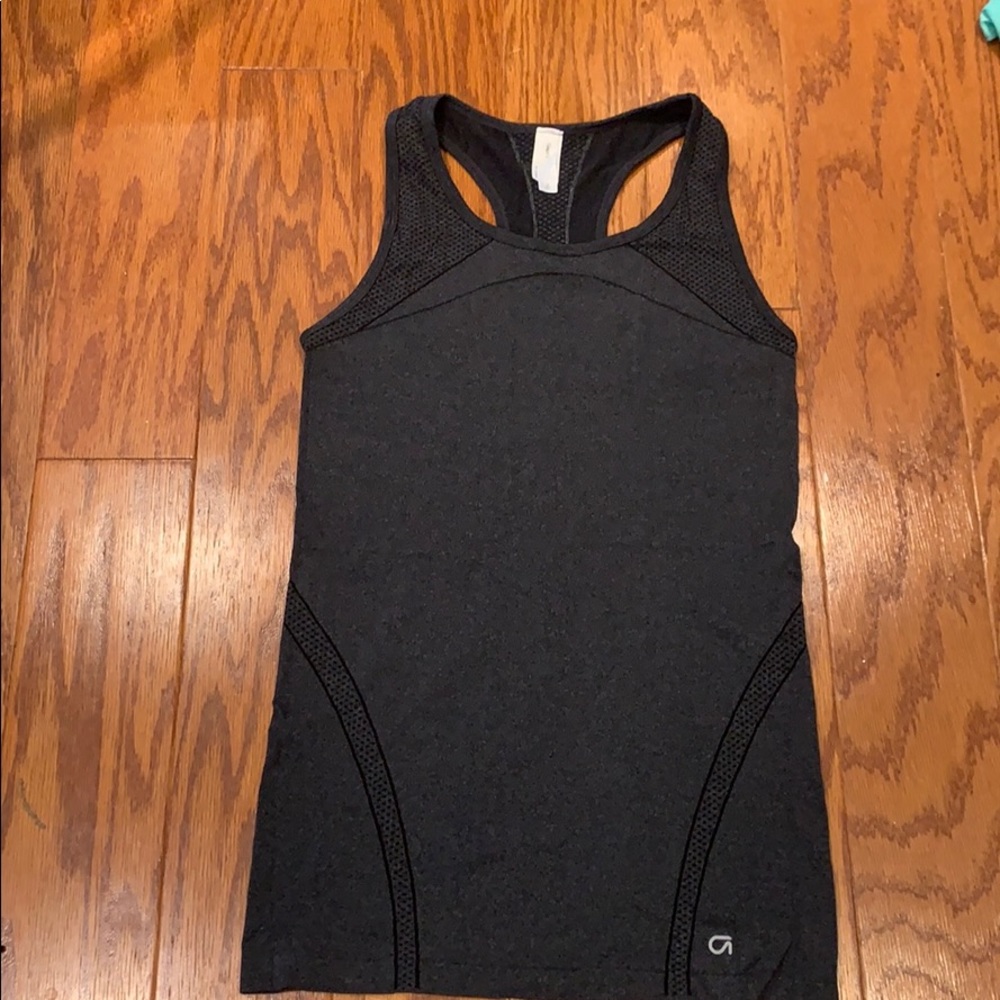 Gap dry fit tank